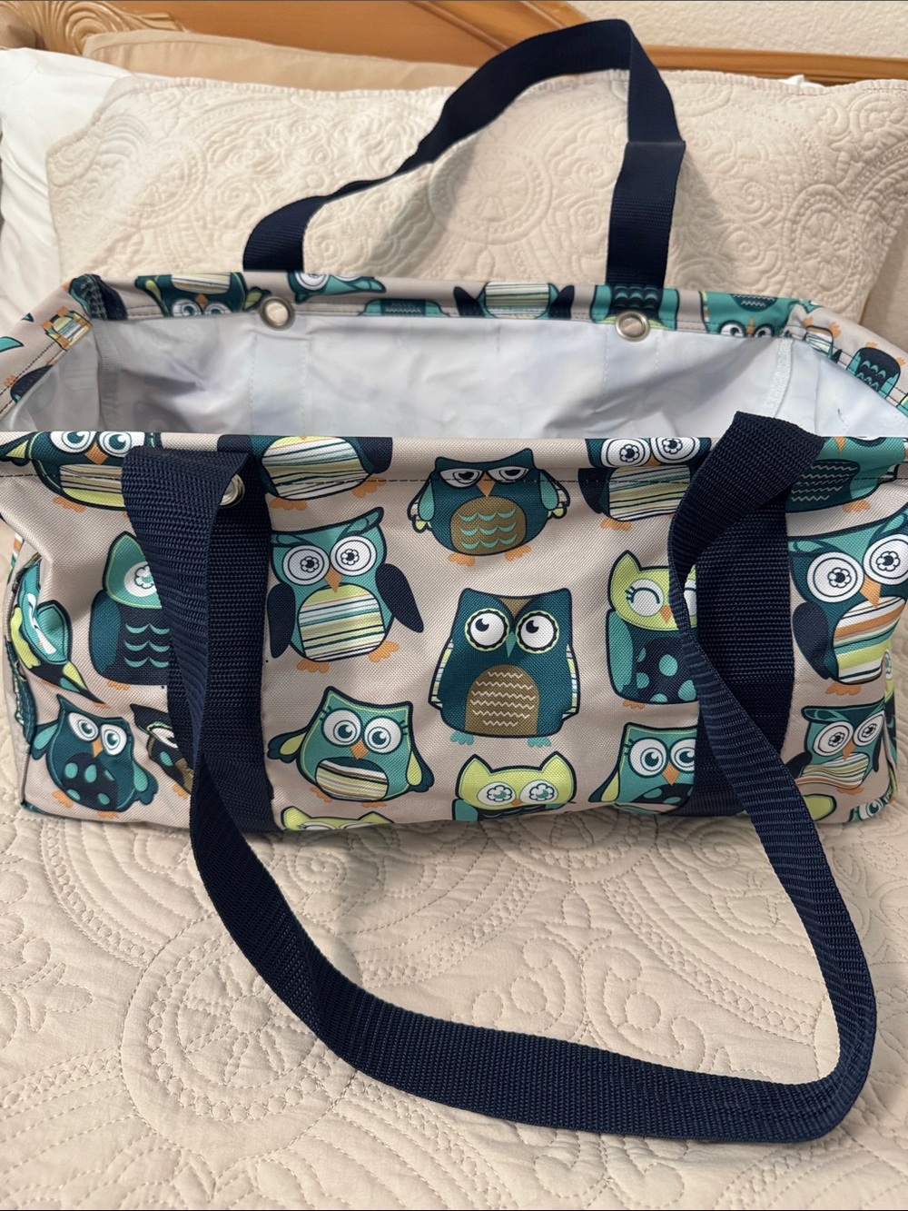 Thirty-one Owl Print Tote in Teal, Navy, and Green